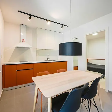 Smart And Cozy Downtown Nooks - Two Bedroom Διαμέρισμα Ρόβινι